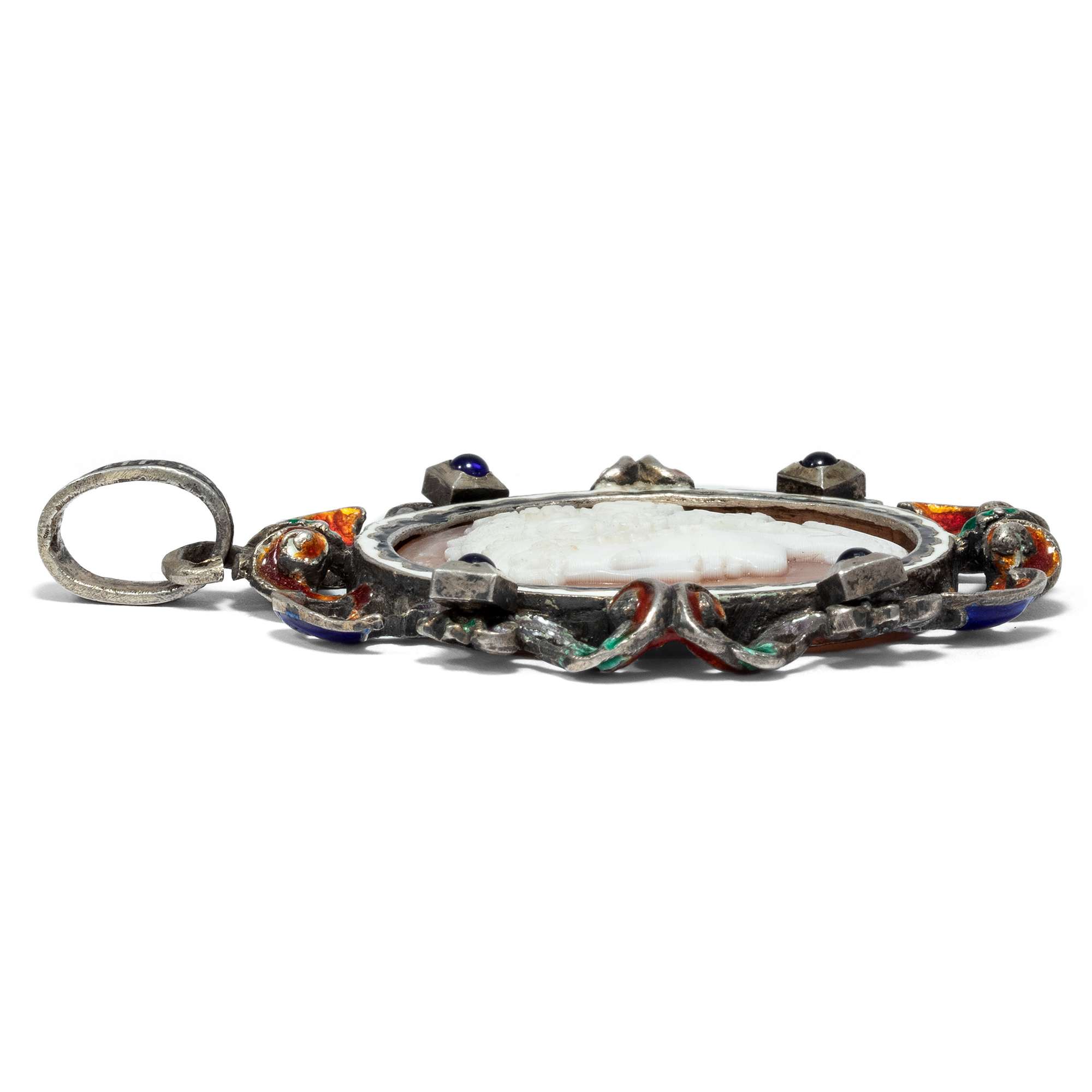 603533-hofer-antikschmuck-Antiker-Anhaenger-aus-emailliertem-Silber-mit-Gemme-der-Flora-Grossbritannien-um-1870-Erinnerung-an-Holbeins-Zeiten_2