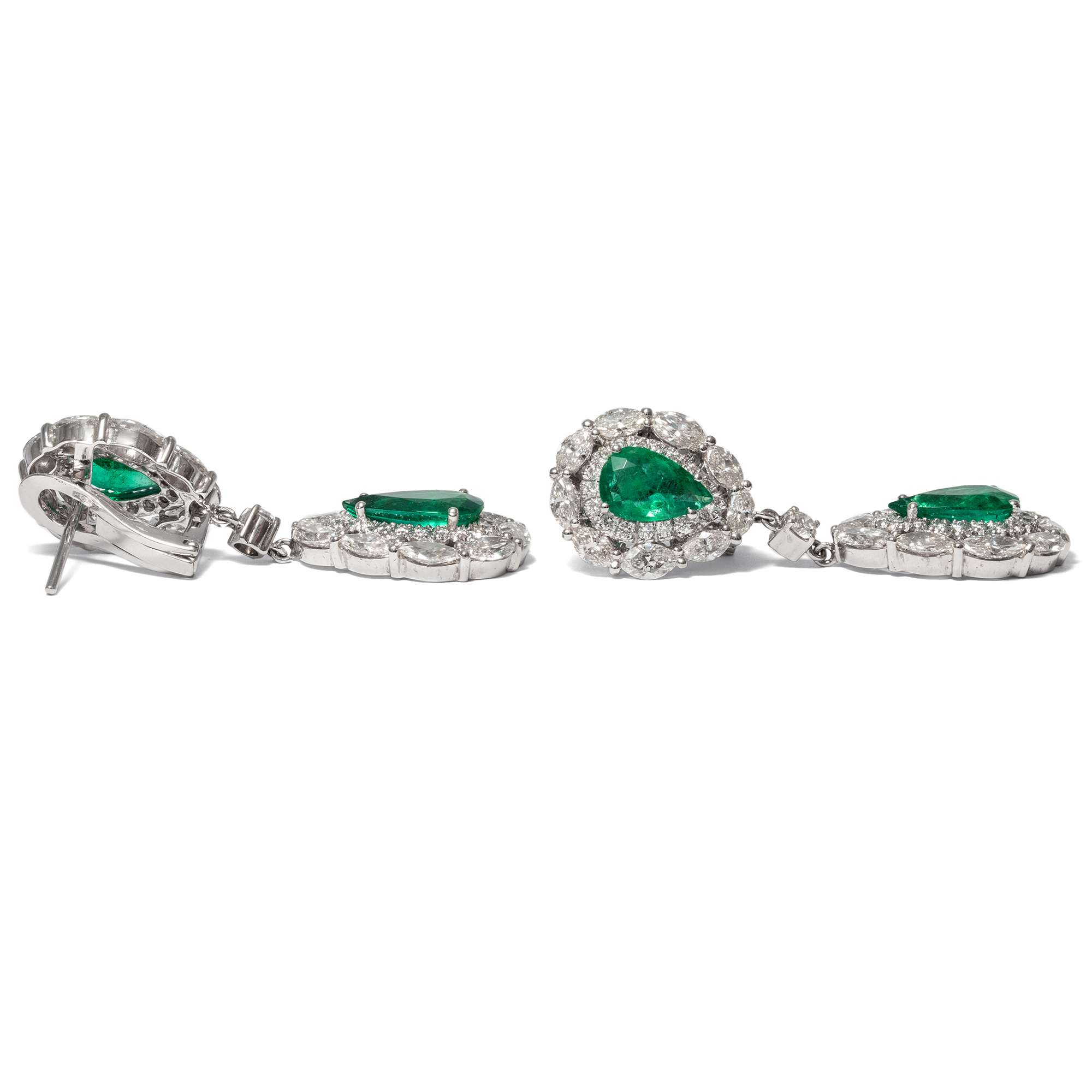 606351-hofer-antikschmuck-Grosse-Smaragd-Ohrringe-mit-Diamanten-in-Weissgold-Italien-um-2000-Frisch-und-anmutend-_1