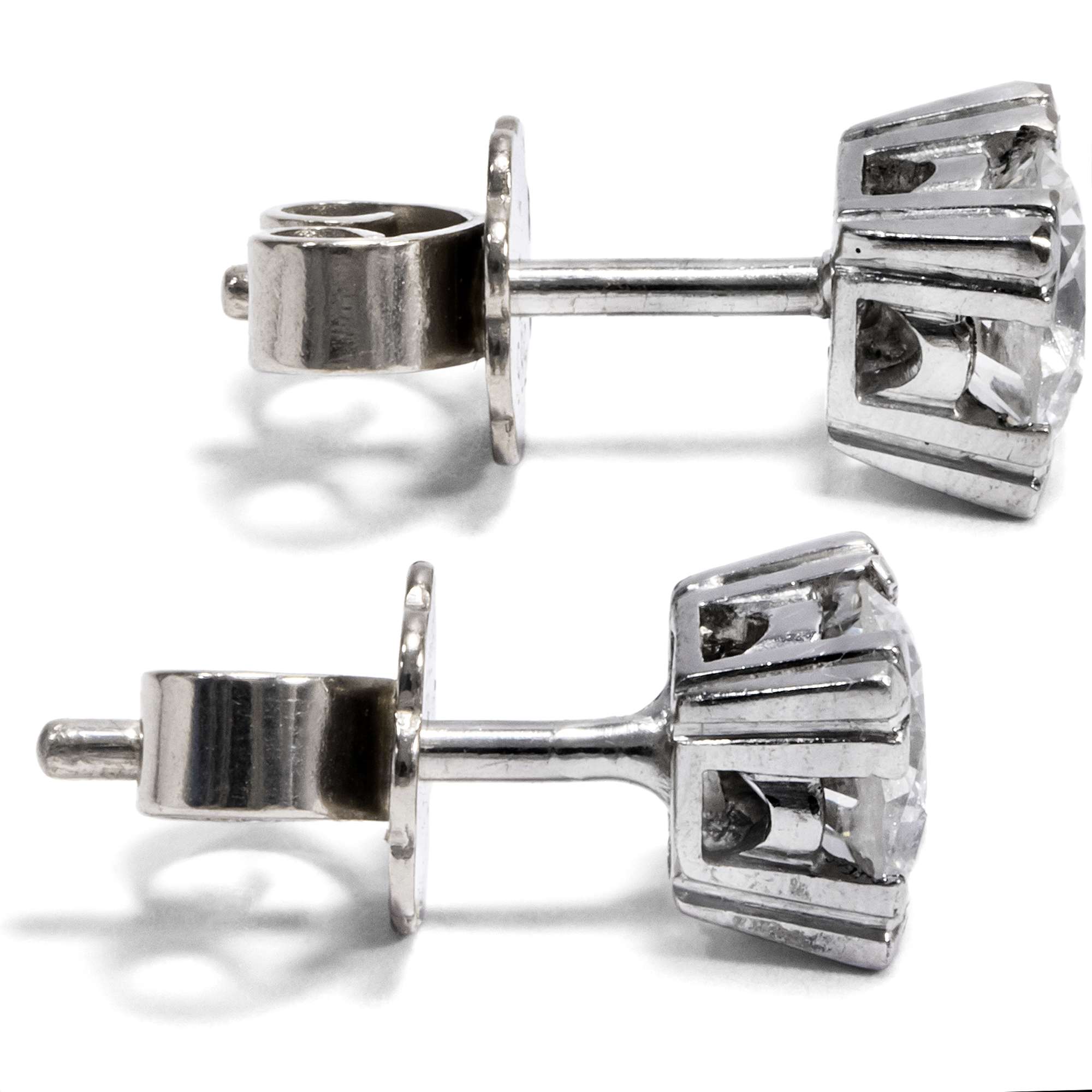 619918-hofer-antikschmuck-Vintage-Ohrstecker-mit-1-17-ct-Brillanten-in-Weissgold-um-2000-Schoenheit-aus-Licht_2