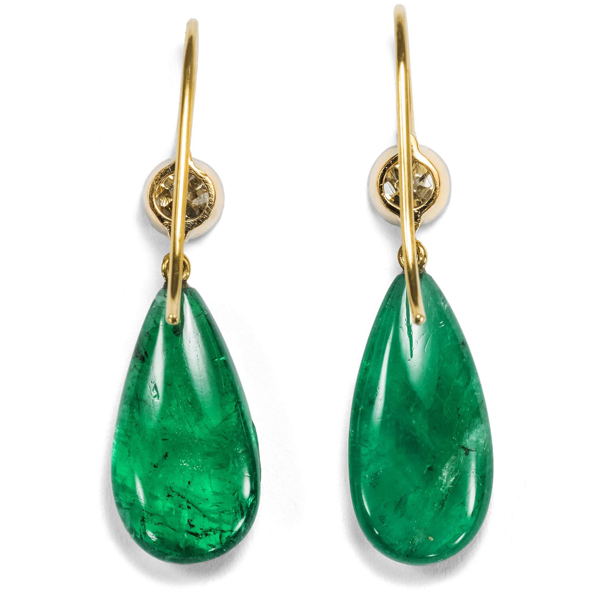 621687-hofer-antikschmuck-Prachtvolle-Smaragd-und-Diamant-Ohrringe-aus-antiken-Elementen-um-1910-2023-Fruehling-in-der-Stadt_3