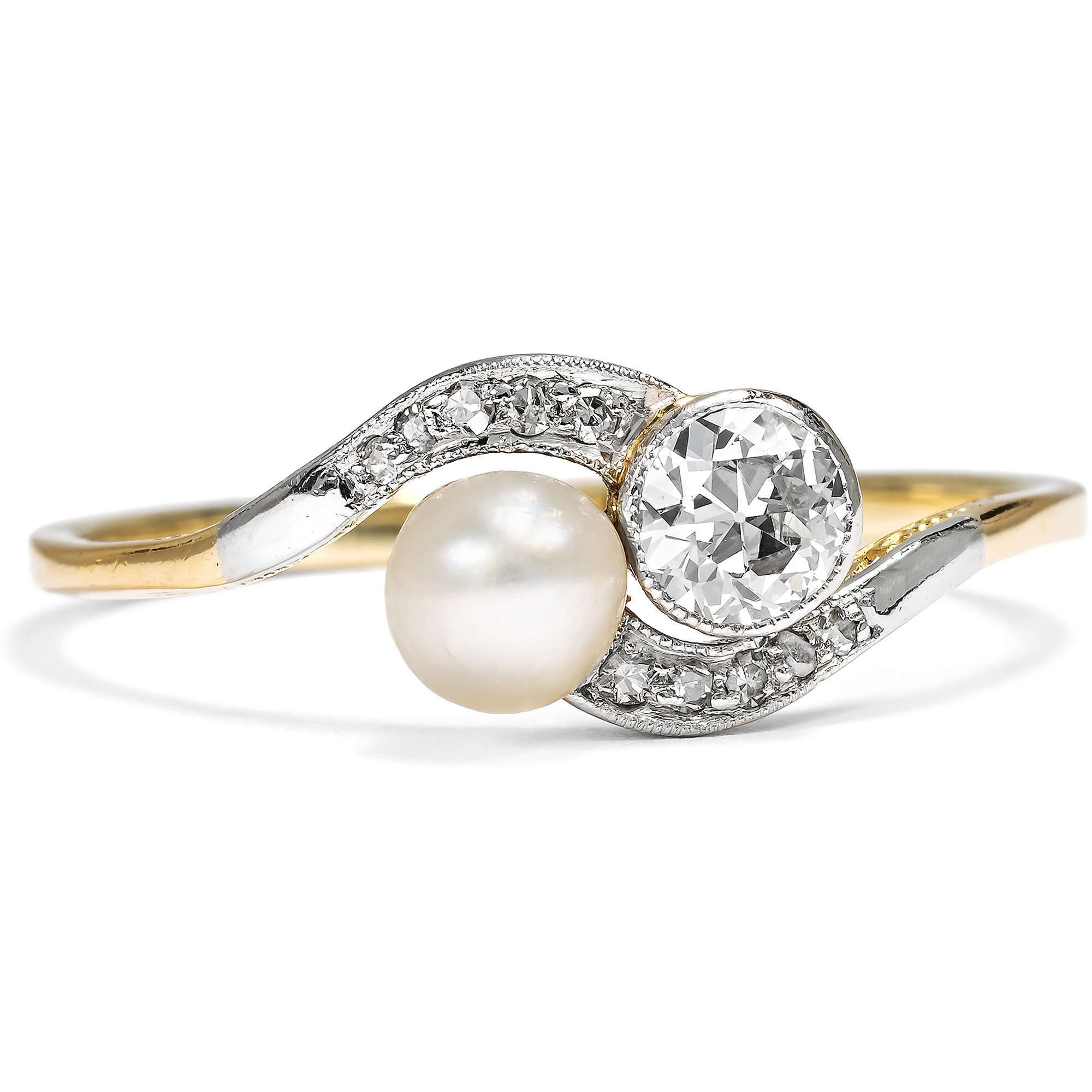 625609-hofer-antikschmuck-Eleganter-antiker-Toi-et-Moi-Ring-mit-Naturperle-und-Diamanten-um-1910-Kostbarkeiten-aus-der-Tiefe