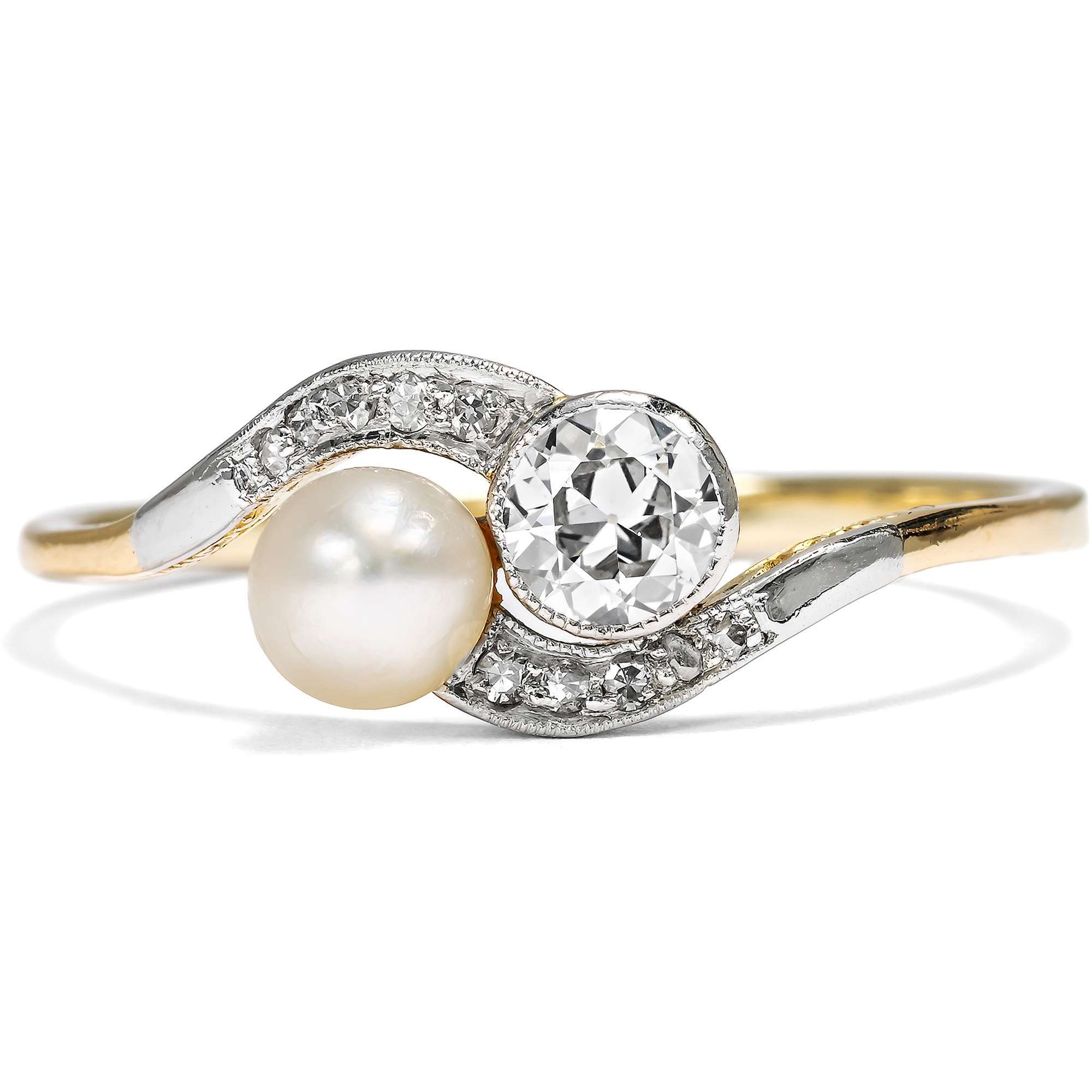 625609-hofer-antikschmuck-Eleganter-antiker-Toi-et-Moi-Ring-mit-Naturperle-und-Diamanten-um-1910-Kostbarkeiten-aus-der-Tiefe_2