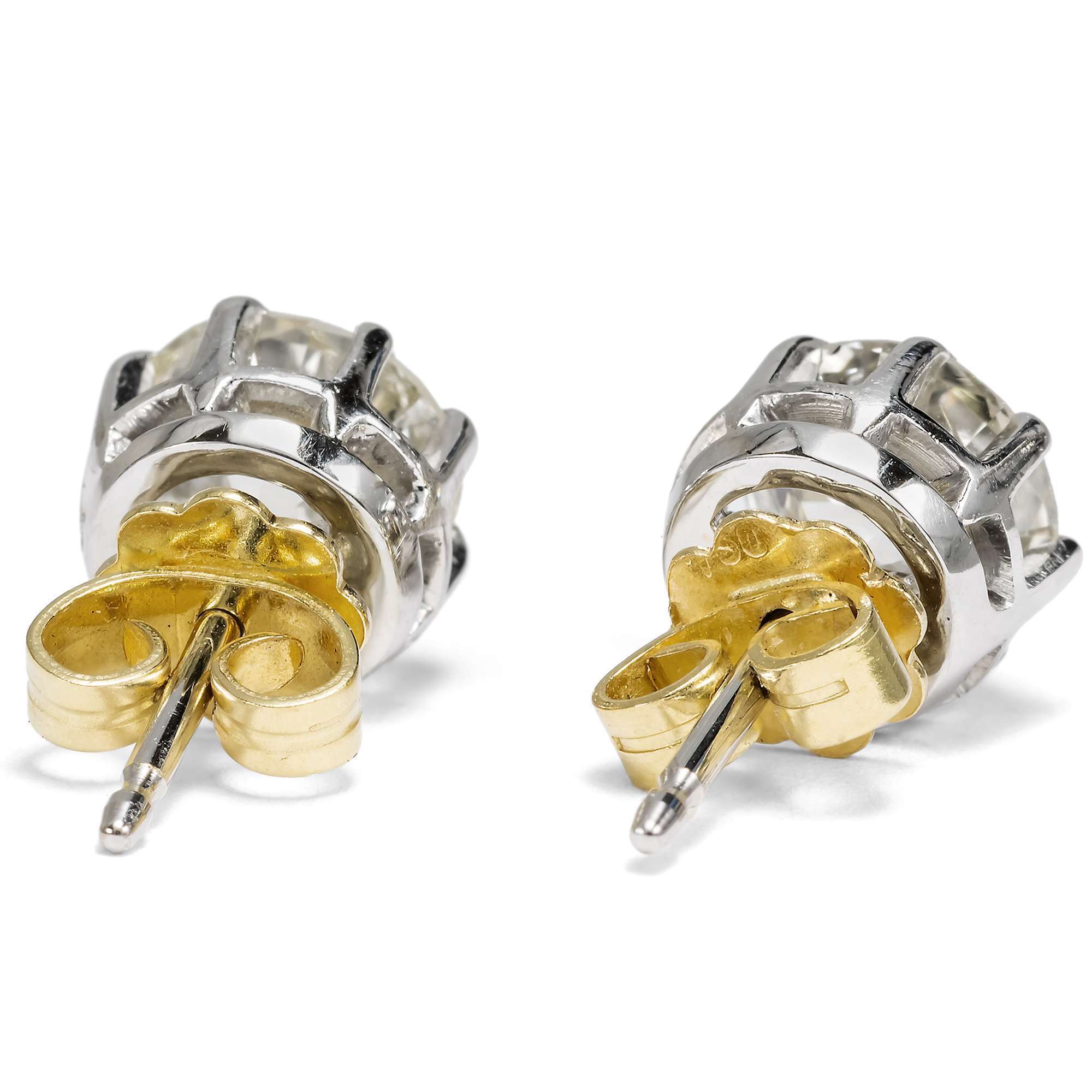 626230-hofer-antikschmuck-Funkelnde-Ohrstecker-mit-3-30-ct-Altschliffdiamanten-in-Gold-um-1930-und-spaeter-Old-Cut-Big-Impact_3