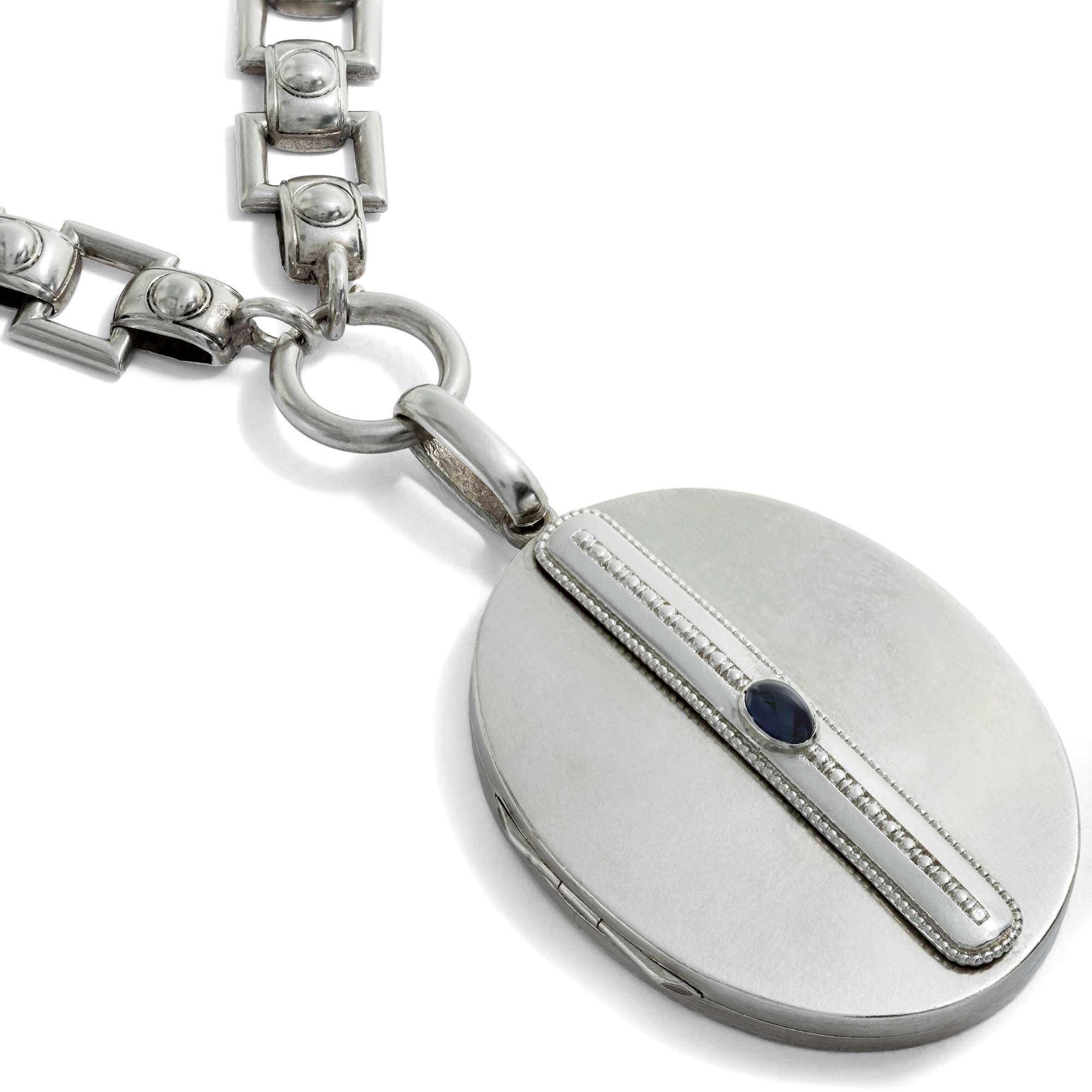 626676-hofer-antikschmuck-Breite-viktorianische-Kette-mit-Medaillon-aus-Silber-England-um-1880-Im-Bilde-bleiben_1