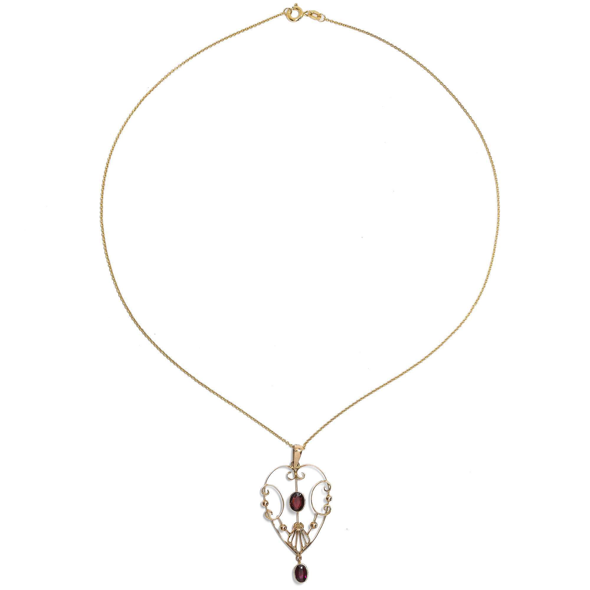 626788-hofer-antikschmuck-Anhaenger-mit-Almandin-Granaten-in-Gold-Grossbritannien-um-1910-A-Day-in-Life_1