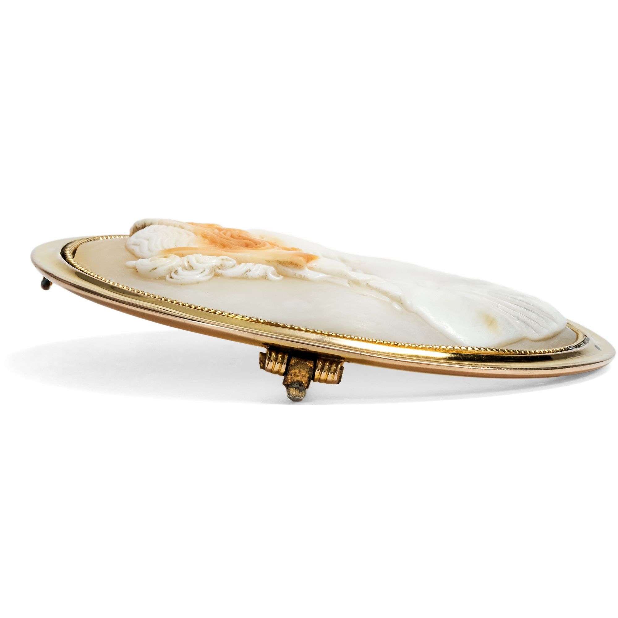 626856-hofer-antikschmuck-Goldgefasste-antike-Muschelgemme-als-Brosche-England-Italien-um-1860-Die-kuhaeugige-Hera