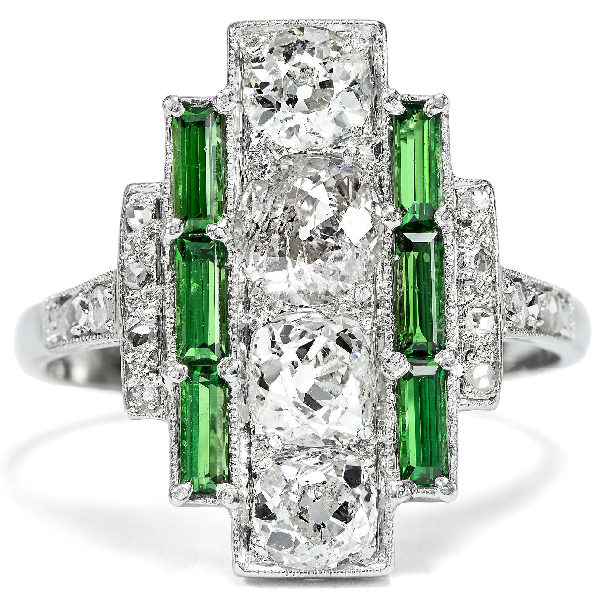 627112-hofer-antikschmuck-Ausdrucksstarker-Art-Deco-Ring-aus-Platin-mit-Diamanten-und-Turmalinen-um-1930-Turmaline-im-Takt-der-Zeit_4