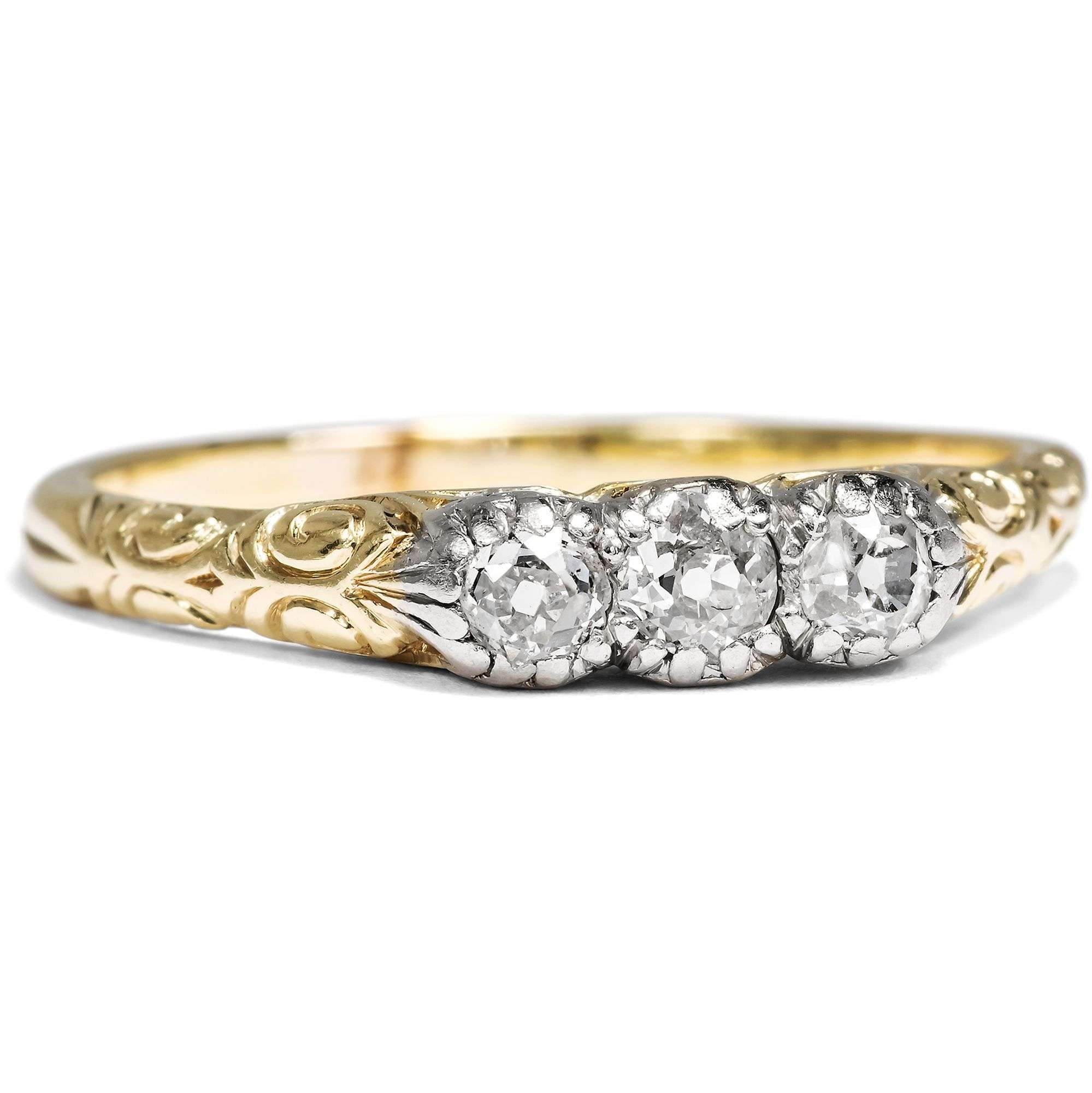 627291-hofer-antikschmuck-Antiker-Trilogie-Ring-mit-Diamanten-in-Gold-und-Platin-um-1910-Oh-Augenblick-verweile-doch