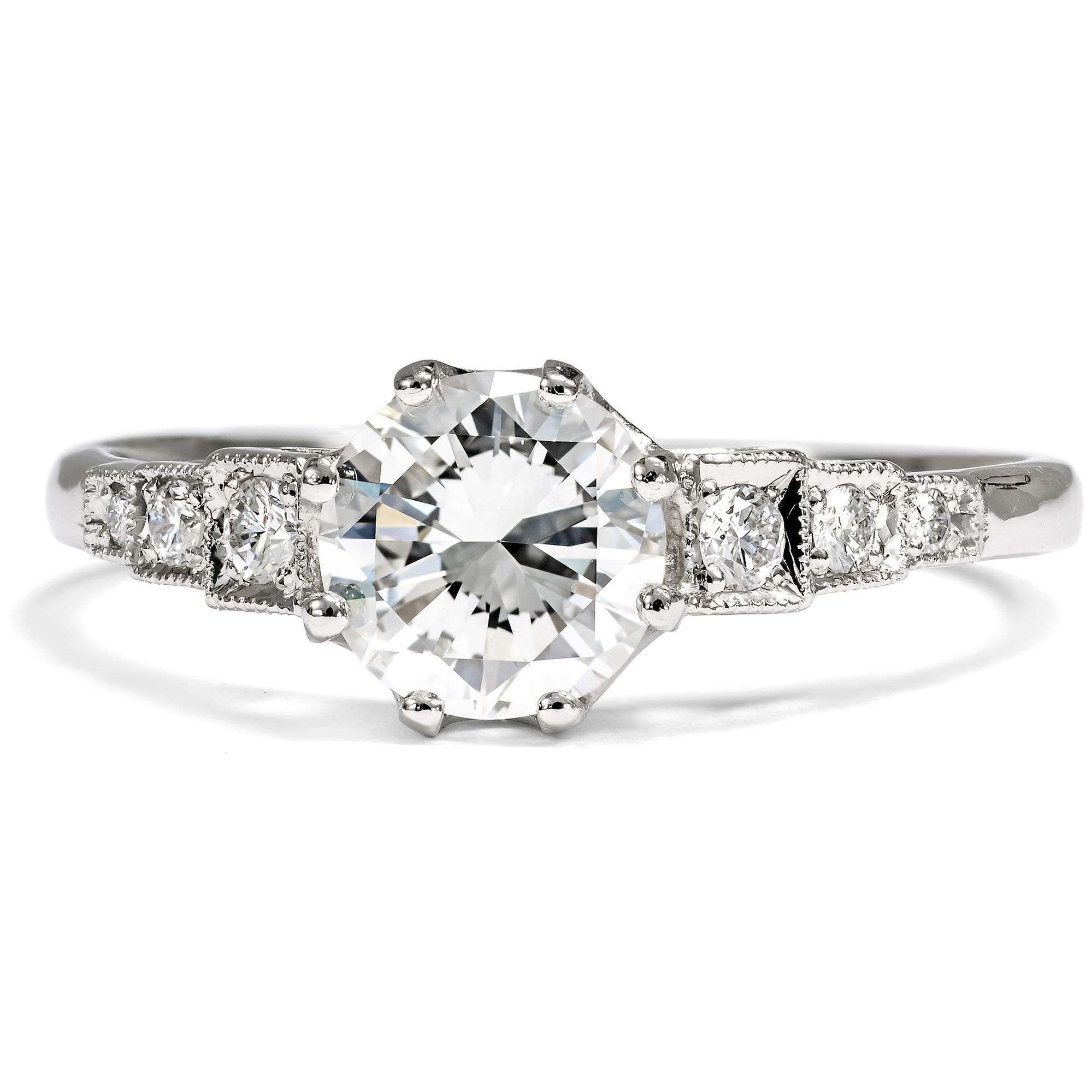 627354-hofer-antikschmuck-Eleganter-Platin-Ring-mit-0-98-ct-Brillant-Solitaer-um-1965-2025-Stangers-in-the-night_4