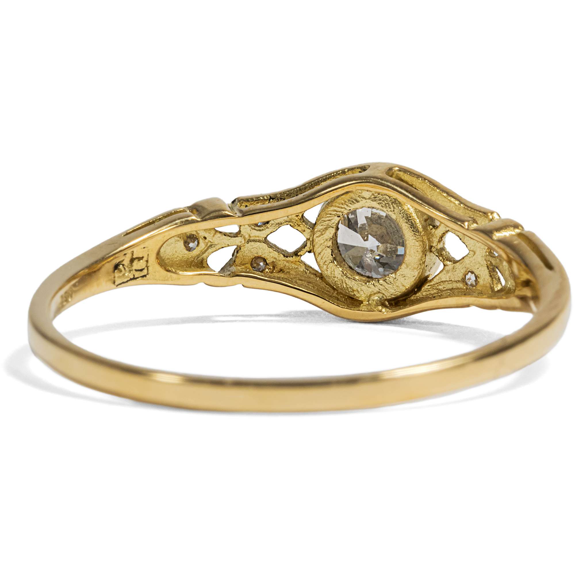 627485-hofer-antikschmuck-Ungetragener-Ring-mit-lupenreinem-0-30-ct-GIA-Brillant-in-Gold-aus-unserer-Werkstatt-Grosses-Lieblingsstueck-in-Gelbgold_1